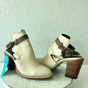 New Lane HIGH NOON Womens Cowboy Booties 9.5 Putty Western Cowgirl Short Boots